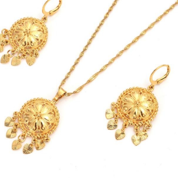 Necklace earring set - Picture 5 of 5